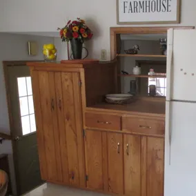 Big Cedar River Farmhouse - Image 3