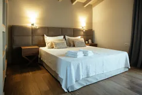 Deluxe Suite with view of Palamidi Fortress - Image 2