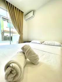 Cozy two-room suite with garage - Image 2
