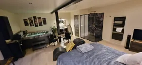The workshop bedroom with private Jacuzzi, Normandy - Image 3