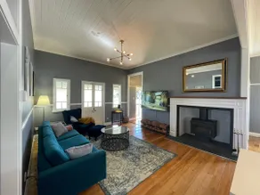 Verona Cottage- charming cottage so close to town! - Image 3