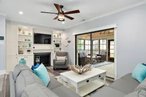 The Sea Glass Cottage, 3 bed 2 1/2 Bath - Image 2