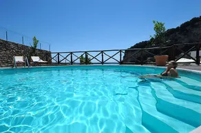 Villa Knight - Image 2
