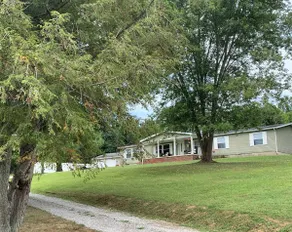Convenient to OU, Hocking Hills and State Parks - Image 2