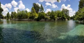 Riverwalk House - Image 2