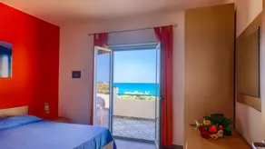 Aeolian Sea-facing penthouse - Image 3