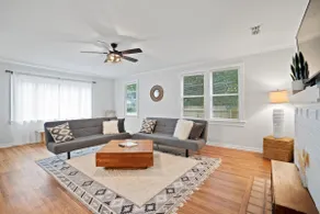 Charming San Marco Bungalow, Close to Everything - Image 5