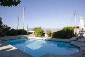Entire Complex of 5 houses-8 bedrooms - Image 3