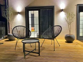 Patio & Lake View ⭐️ Old Town Stylish & Central - Image 5