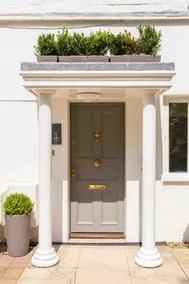The Old Morgan Period 3 Bed Duplex - Image 2