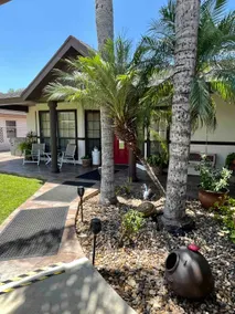 3 Bd/2 Ba open concept home with plenty of parking - Image 3