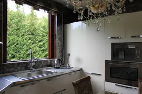Family Friendly Villa with Outdoor Pool - Image 4