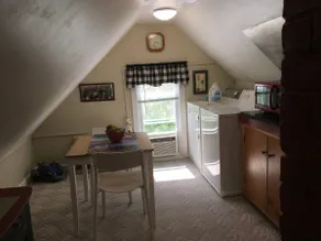 Comfy one bedroom suite - Image 4