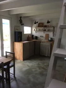 Small vacation home - Image 3