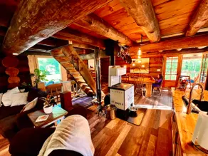 Welcome to the Grizzly Log Cabin - Image 4