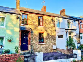 A Superb Size Cottage By The Canal - Image 2