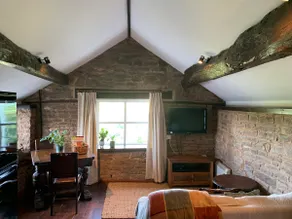 Forest of Dean Romantic & Rustic Holiday Cottage - Image 4