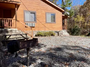 Serene Nantahala Village Cabin w/ Pool near Nantahala Outdoor Center! - Image 4