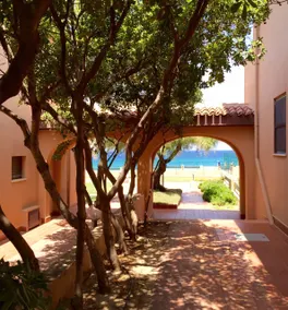 Lovely seaside Loft with swimming pool - Image 3