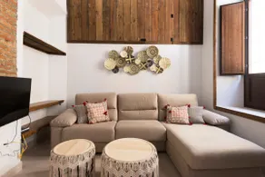 Bajo B. Family accommodation with patio and jacuzzi. - Image 2
