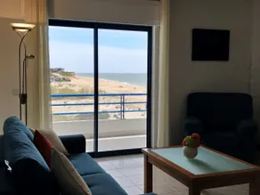 Exquisite Front Beach Apartment a Quarteira - Image 4