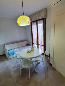 Apartment with terrace 300 meters from the sea - Image 3
