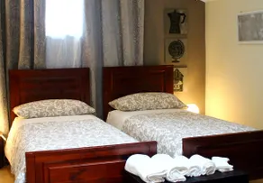 Neh's House - Image 3