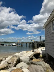 Seaside Escape – Walk to Beach, Trails & Food - Image 5