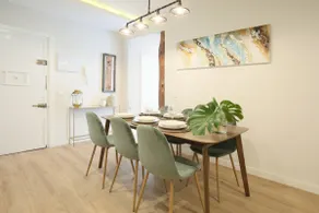 A Brand new Luxury- Muy Central- AC, up to 10 - Image 3