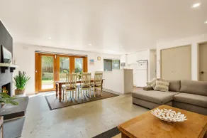 Portsea Escape - Image 5