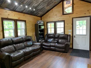 Hillside Cabin #4 Annapolis, MO Black River - Image 3