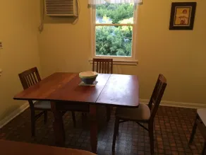 Treetops - Craftsman Guest House - Image 5