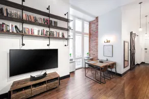 UNIQUE APARTMENT IN THE CENTER OF WARSAW - Image 4