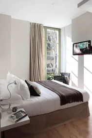 Agustin Apartments, Apartment with double bed. - Image 5