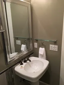 Private guest suite - Clean and Quaint - Image 3