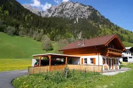 Detached holiday home close to the ski slopes - Image 3