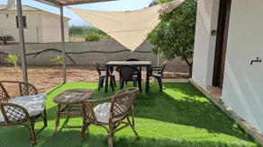 House with Garden - Image 3