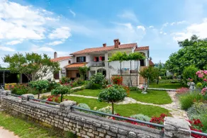 Ferienwohnung mit Garten und Terrasse | Gartenblick - Image 4