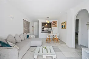 300m to the Beach ! - Image 3