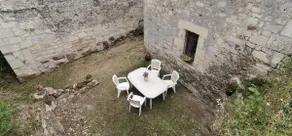 Traditional tuffeau house - Image 2