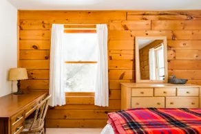 Delightful Cabin with Extras - Image 2