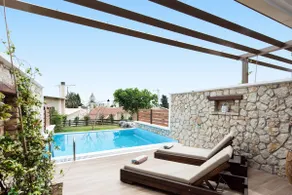 Suite with Private Pool - Image 4