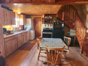 Wi-Fi, sleeps 6,full kitchen,12 mi to OSU,3bd,1ba - Image 4