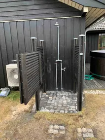 The summer house ”Tá det let” with a wilderness bath - Image 3