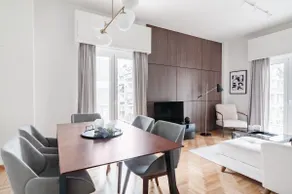 Elegant & Spacious 2bdr Flat - Image 2