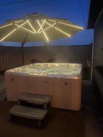 Modern Hidden Gem- HOT TUB & Organ Mtn Views/Patio - Image 2