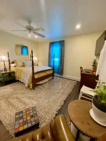 2 bedroom Guest House (On Retired Horse Farm) - Image 3