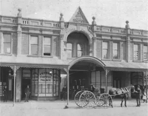 Historic Luxury | City Location | Walk to Gorge - Image 5