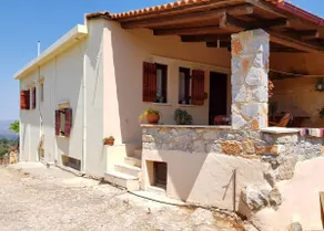 Sotiri's cottage in Kefalas - Image 2