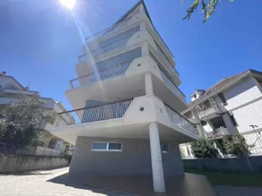 *Large Terrace with Partial Sea View* - Image 5